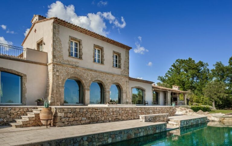 CHATEAUNEUF de GRASSE French Riviera - Let's Talk Luxury